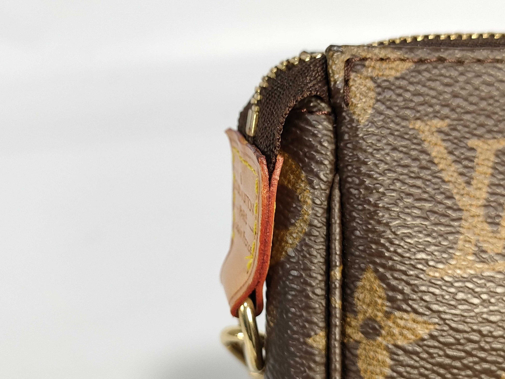 LOUIS VUITTON [Model Number] M51980 Monogram Pochette Accessoires Handbag