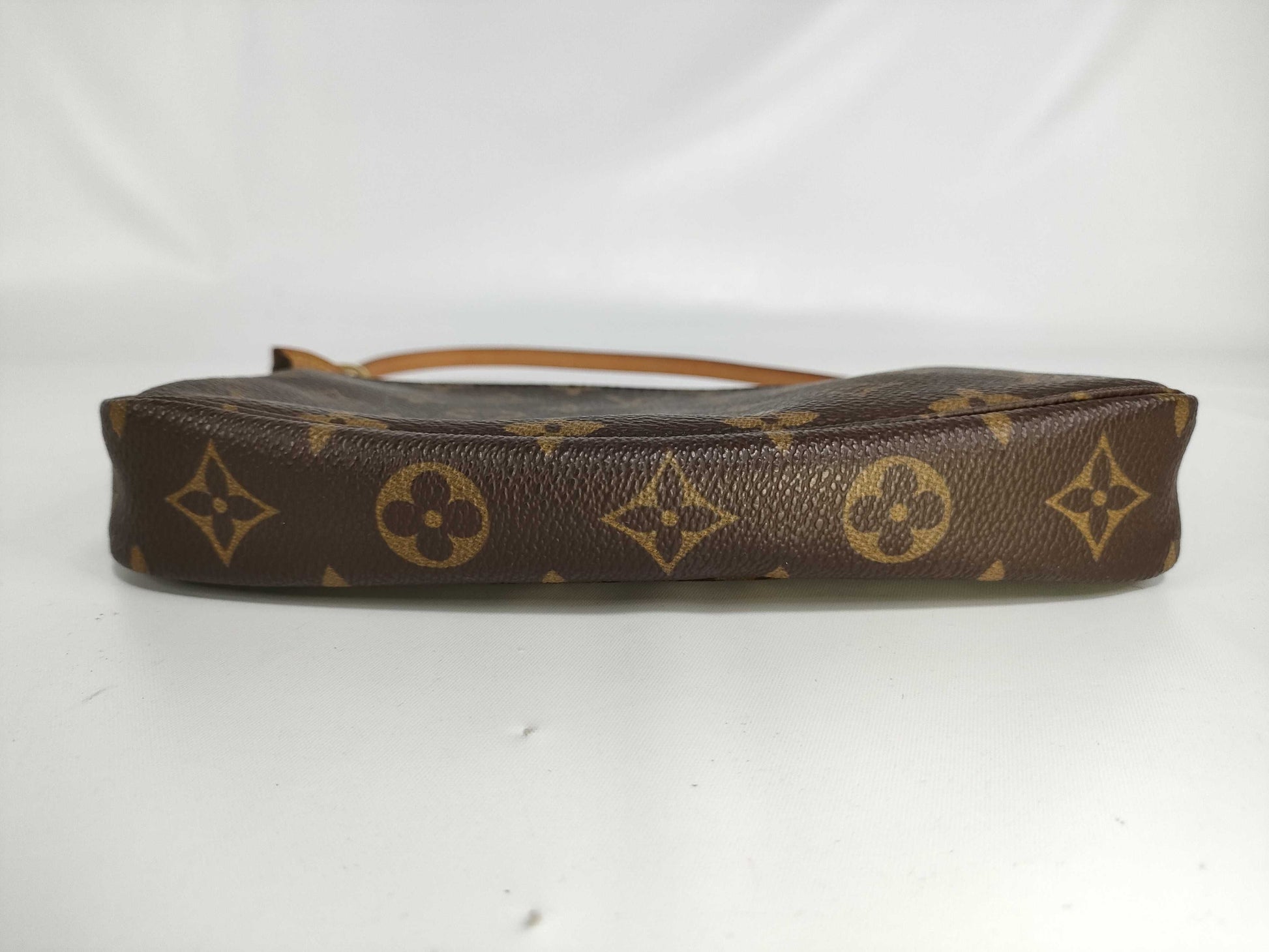 LOUIS VUITTON [Model Number] M51980 Monogram Pochette Accessoires Handbag
