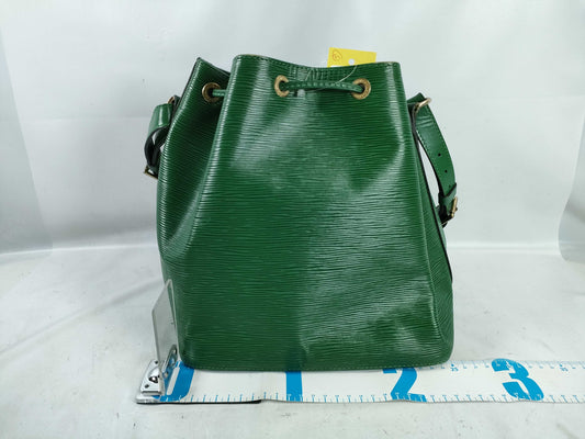 LOUIS VUITTON Epi Noe Shoulder Bag
