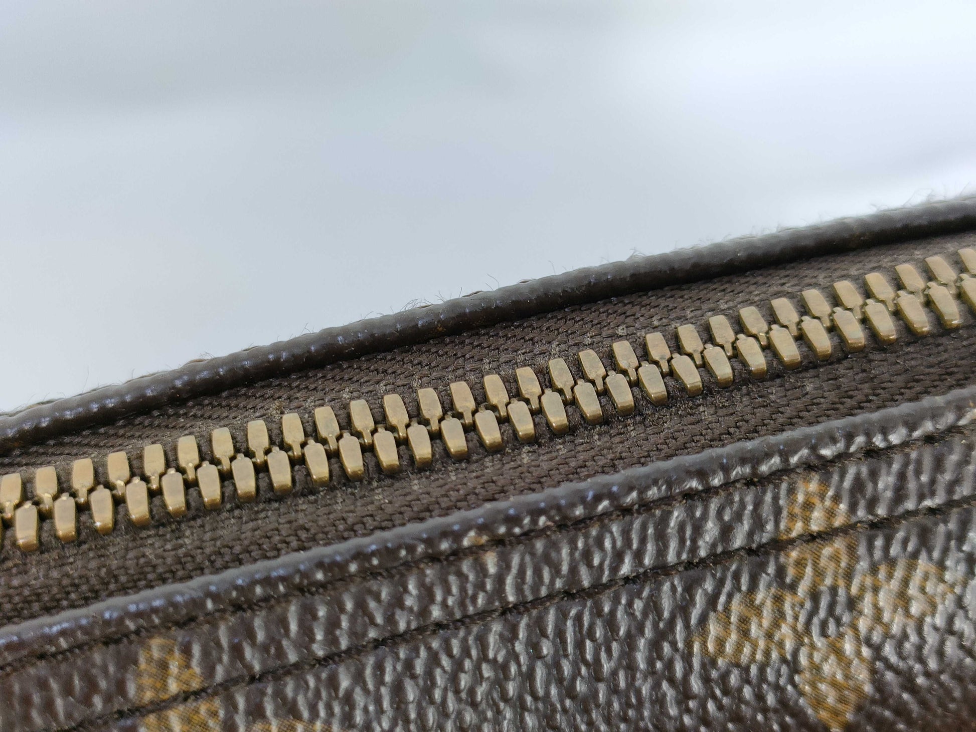 LOUIS VUITTON Monogram M47270 Deauville Handbag