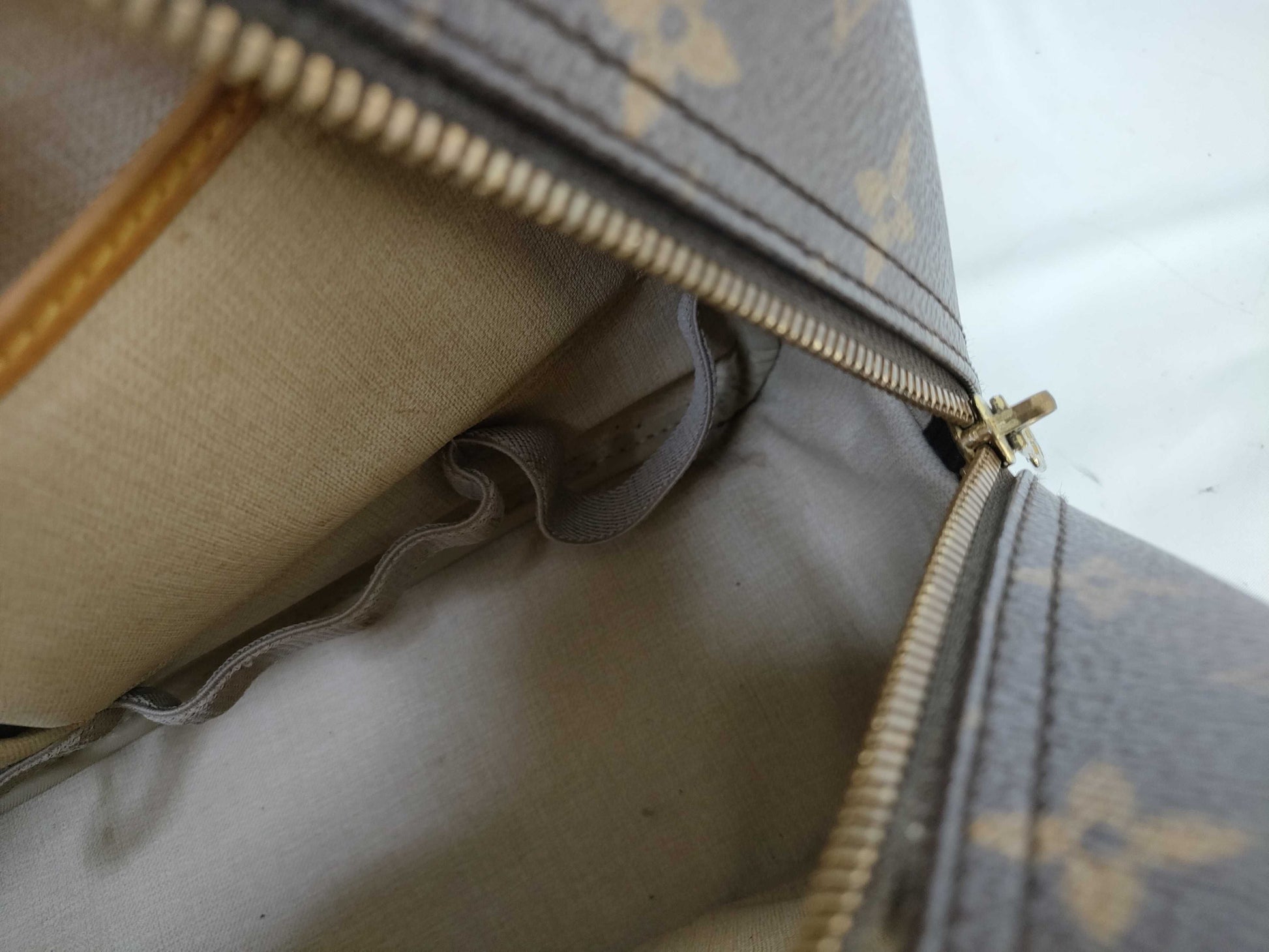 LOUIS VUITTON Monogram M47270 Deauville Handbag