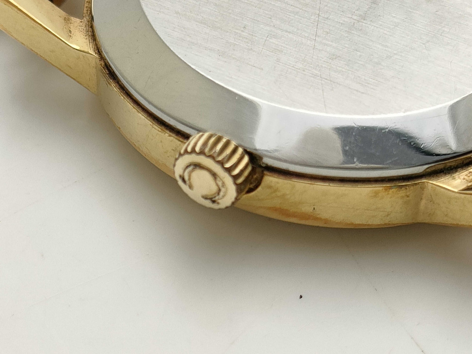 OMEGA Geneva Manual Winding Women's Watch with Broken Strap