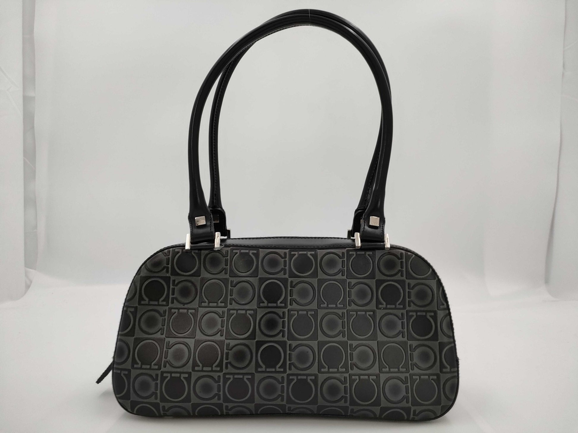 Salvatore Ferragamo Gancini Gancini all-over print leather handbag in black