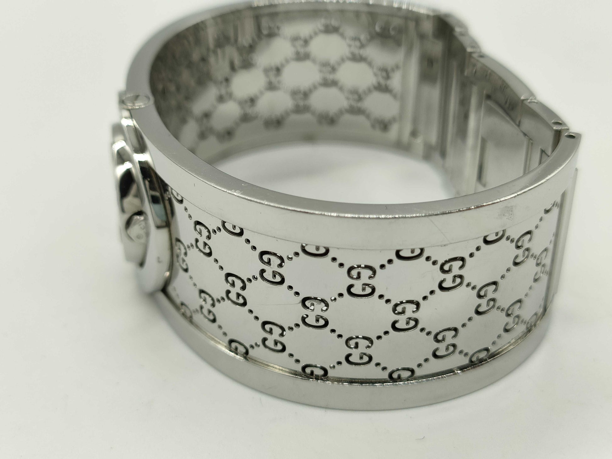 GUCCI GG Pattern Bangle Watch 112 Undying Women's Watch