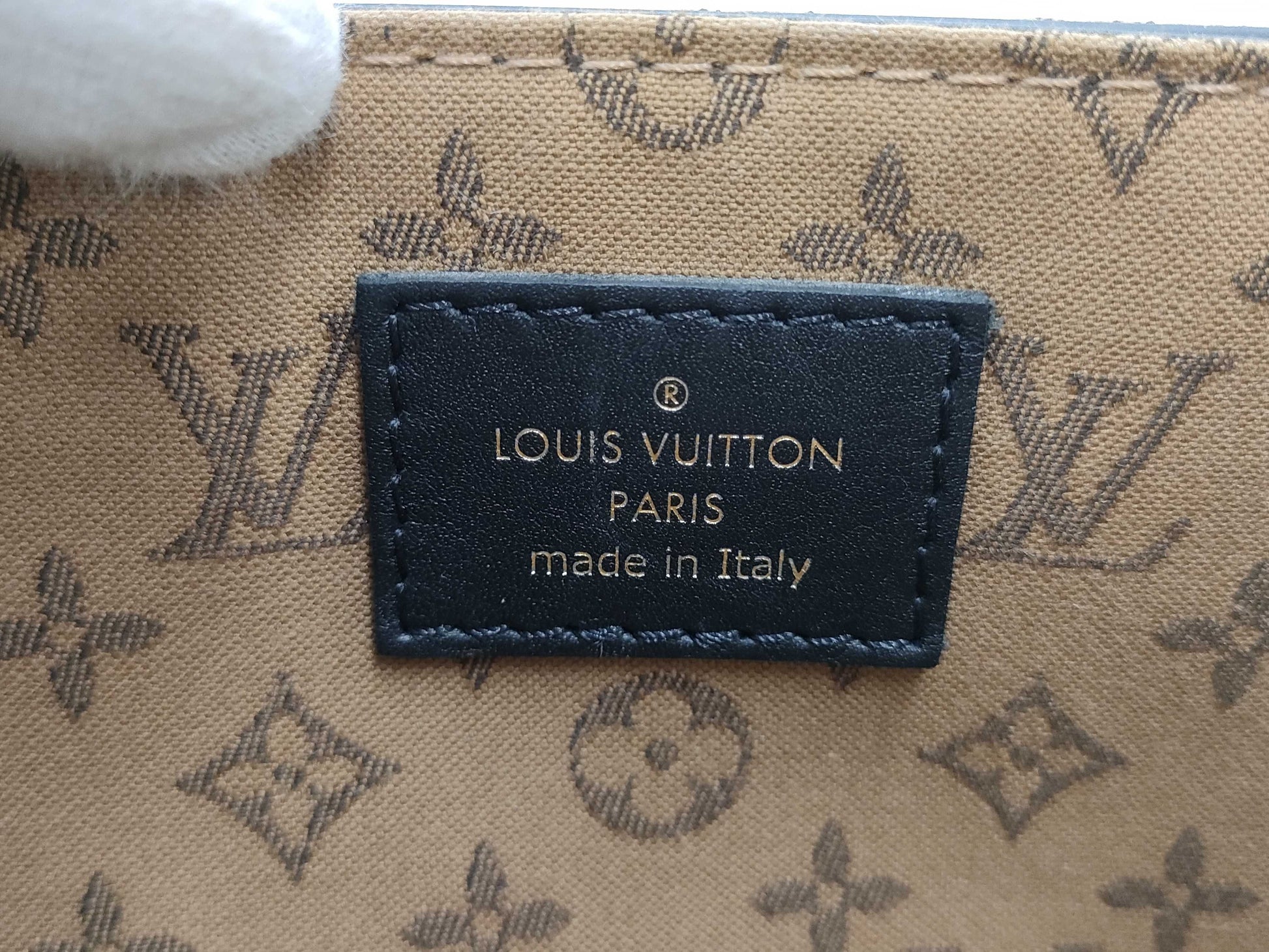 LOUIS VUITTON Rendez-Vous Noir Black Leather Shoulder Bag