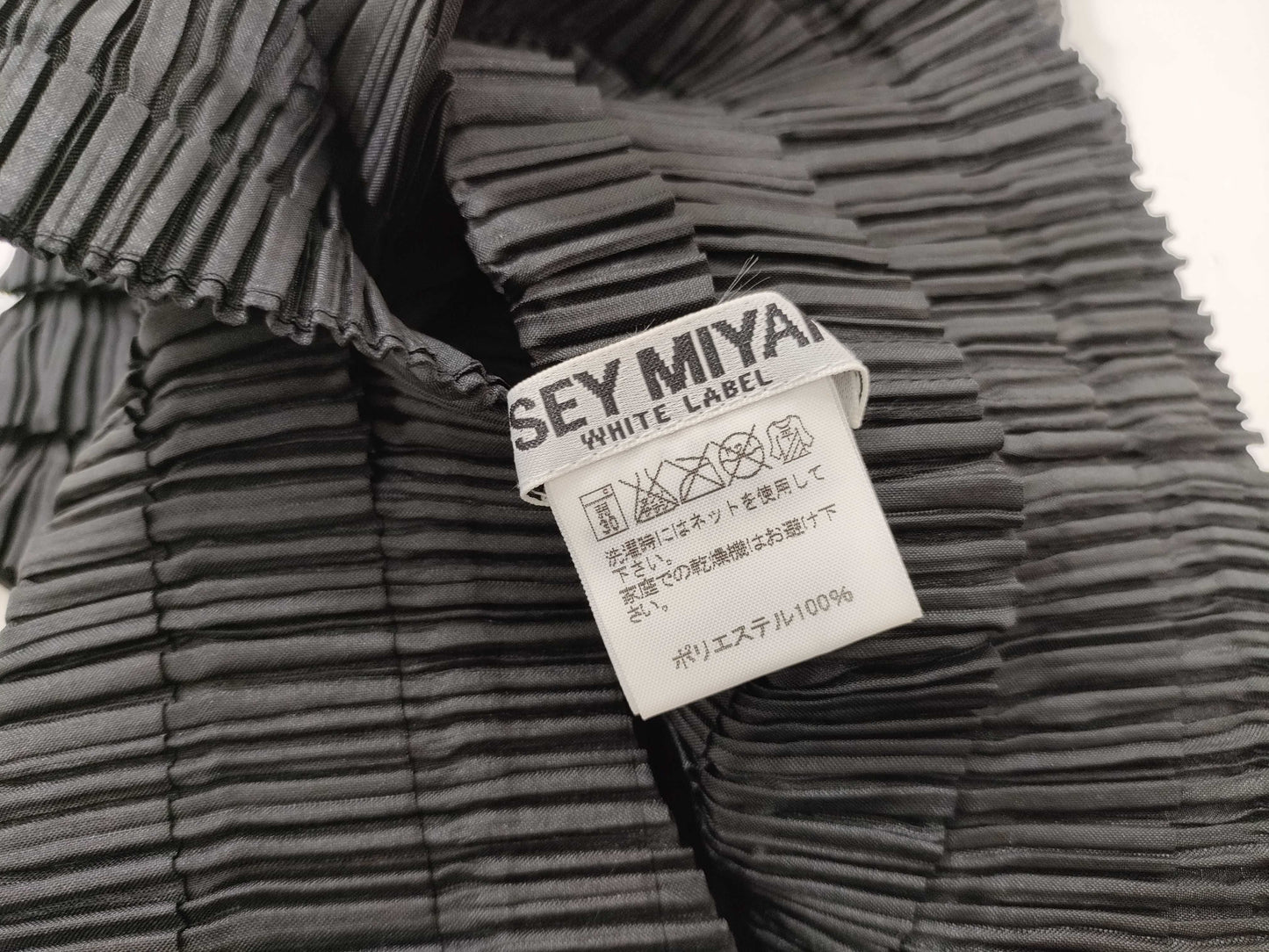 ISSEY MIYAKE Tops Tops
