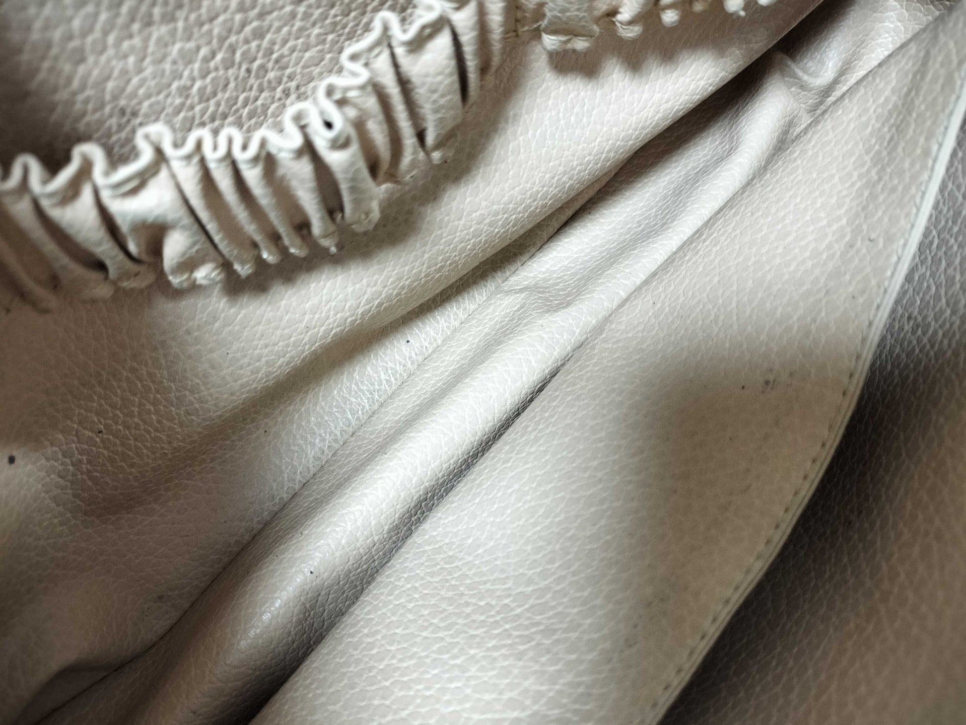 LOUIS VUITTON Monogram True Toilet 28 M47522 Second Bag