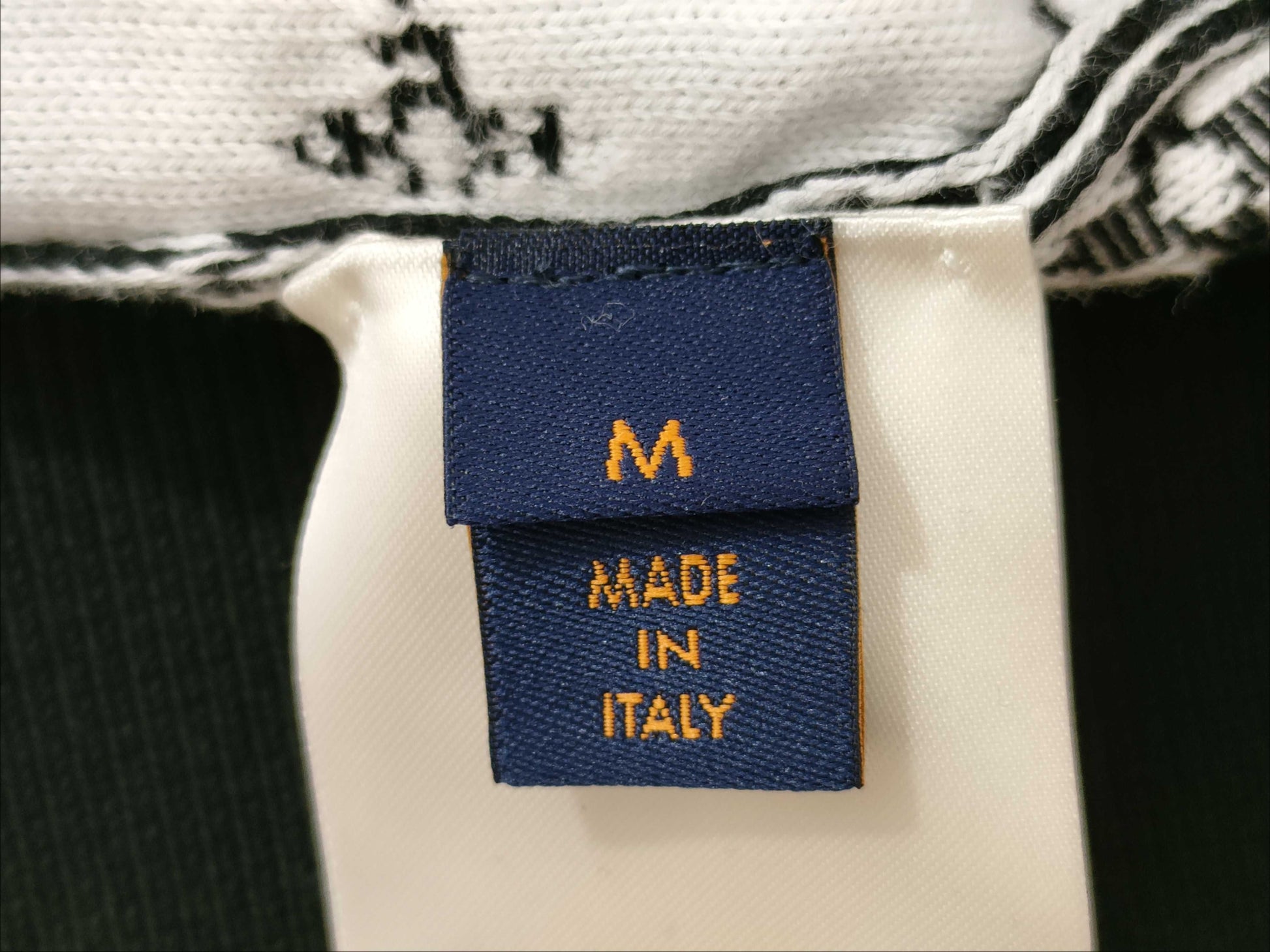 LOUIS VUITTON Monogram Gradient Hoodie Black Top