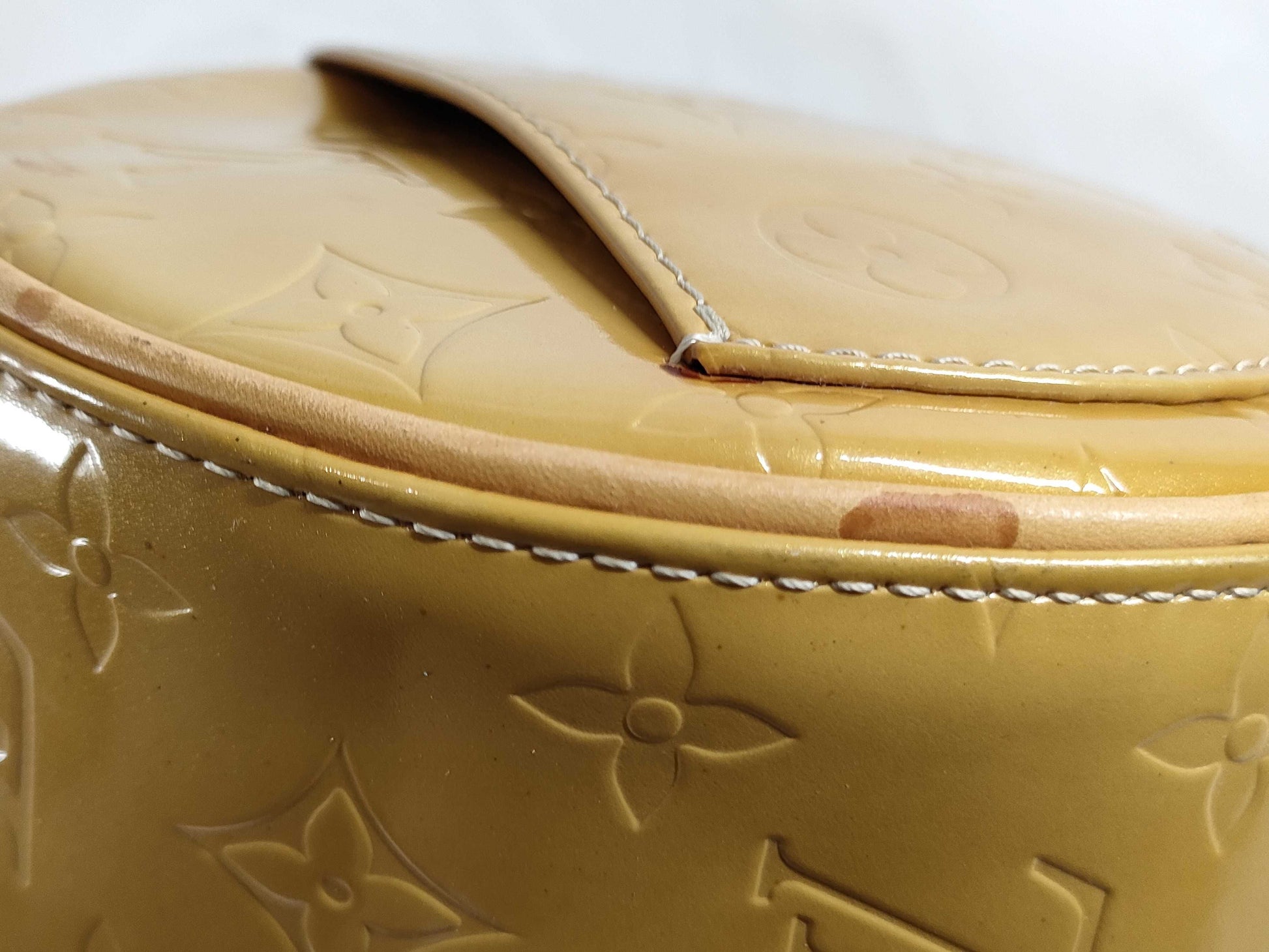 LOUIS VUITTON M91329 Vernis Bedford Handbag