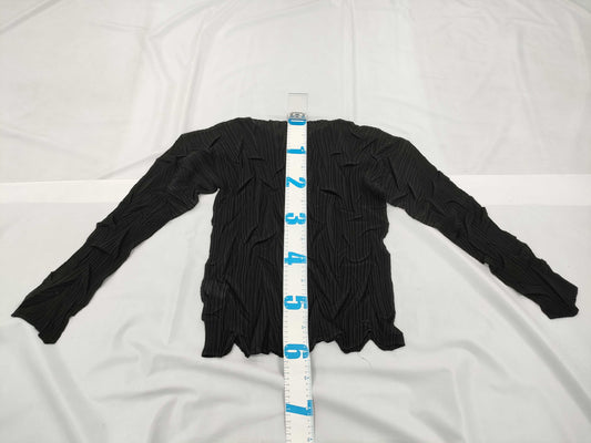 ISSEY MIYAKE Pleated Tops Tops