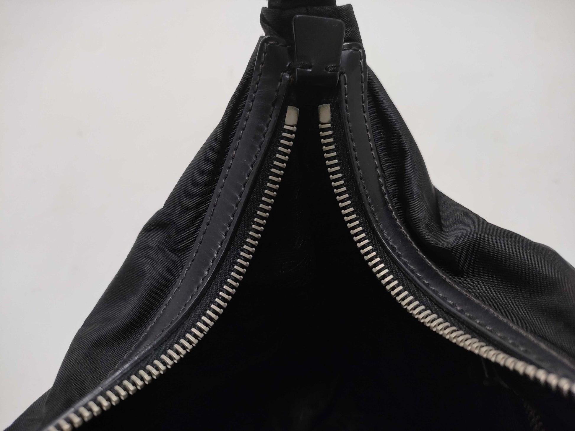 PRADA Nylon One-Shoulder Bag/Center Milan Logo Shoulder Bag