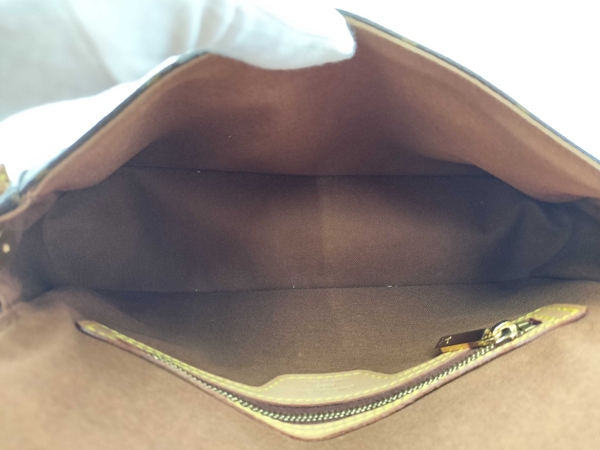 LOUIS VUITTON Monogram M51147 Mini Looping Handbag