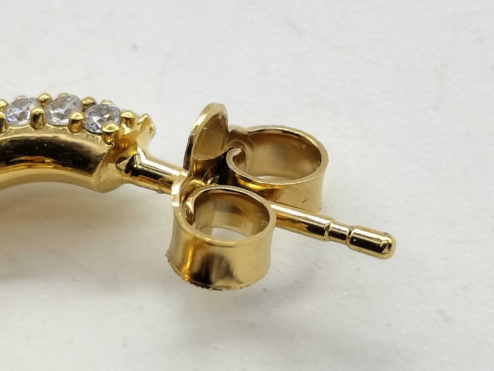 LOUIS VUITTON Hoop Earrings - LV Iconic Earrings