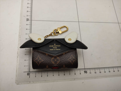LOUIS VUITTON Monogram G10568 iPod Case Cow Other Accessories