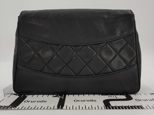 CHANEL Lambskin Matelasse Chain Shoulder Turnlock Shoulder Bag