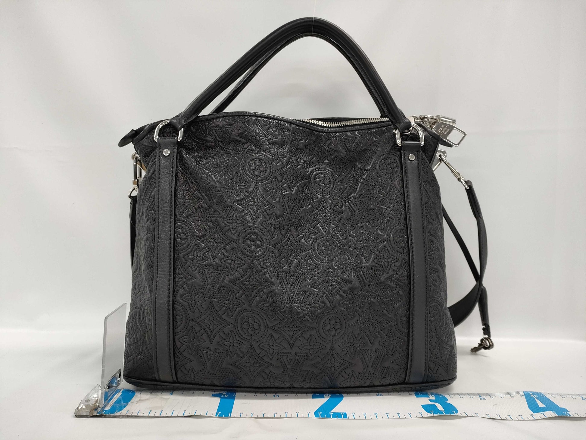 LOUIS VUITTON Monogram Antia Ixia Shoulder Bag