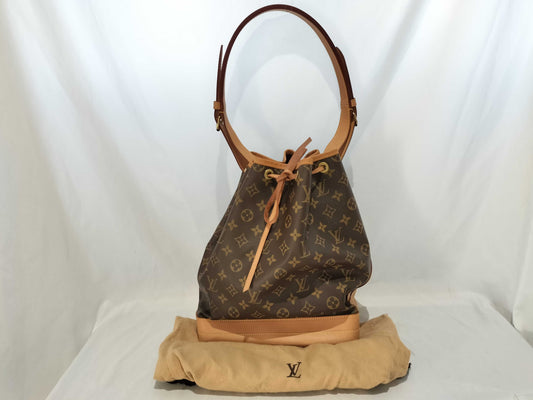 LOUIS VUITTON M42224 Monogram Noe Shoulder Bag