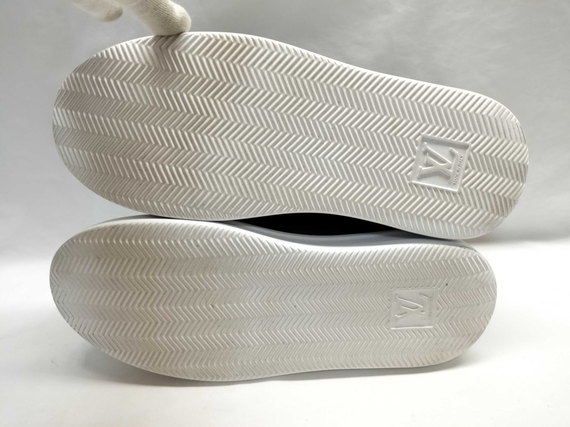 LOUIS VUITTON Beverly Hills Line Sneakers