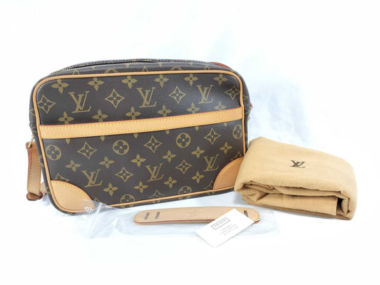 LOUIS VUITTON M51274 Monogram Trocadero 27 Shoulder Bag