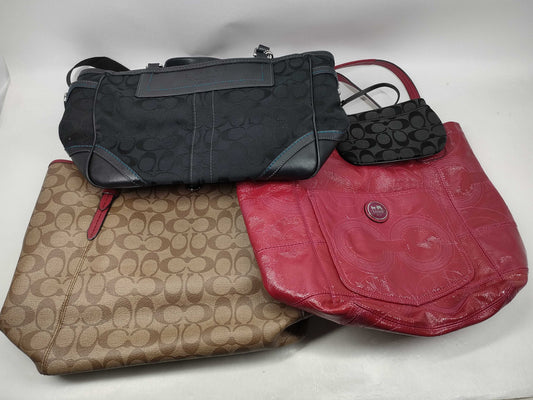 COACH Signature Bag/Pouch Set of 4 Tote Bags
