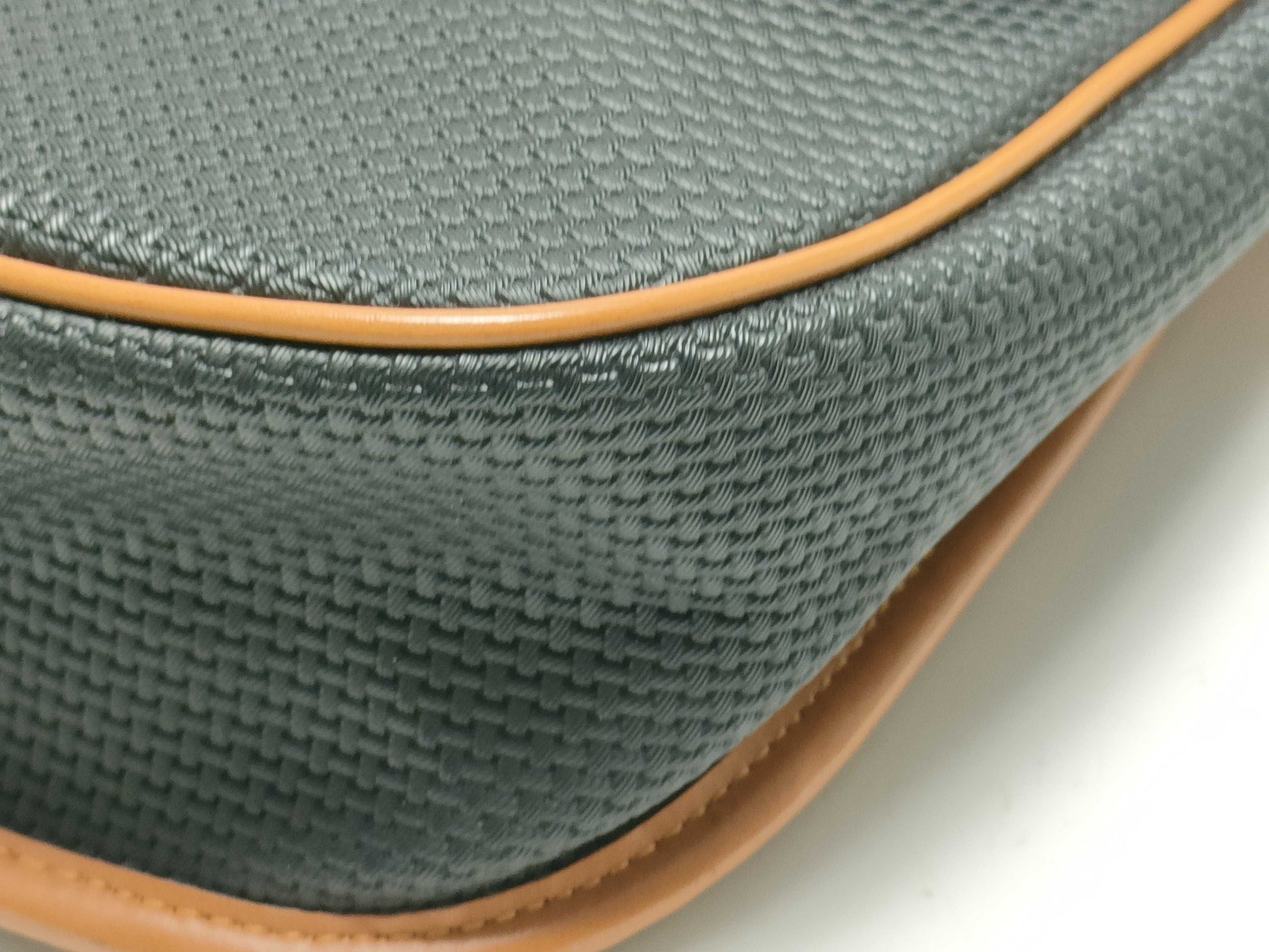 Yves Saint Laurent Canvas/Brown/Shoulder Bag