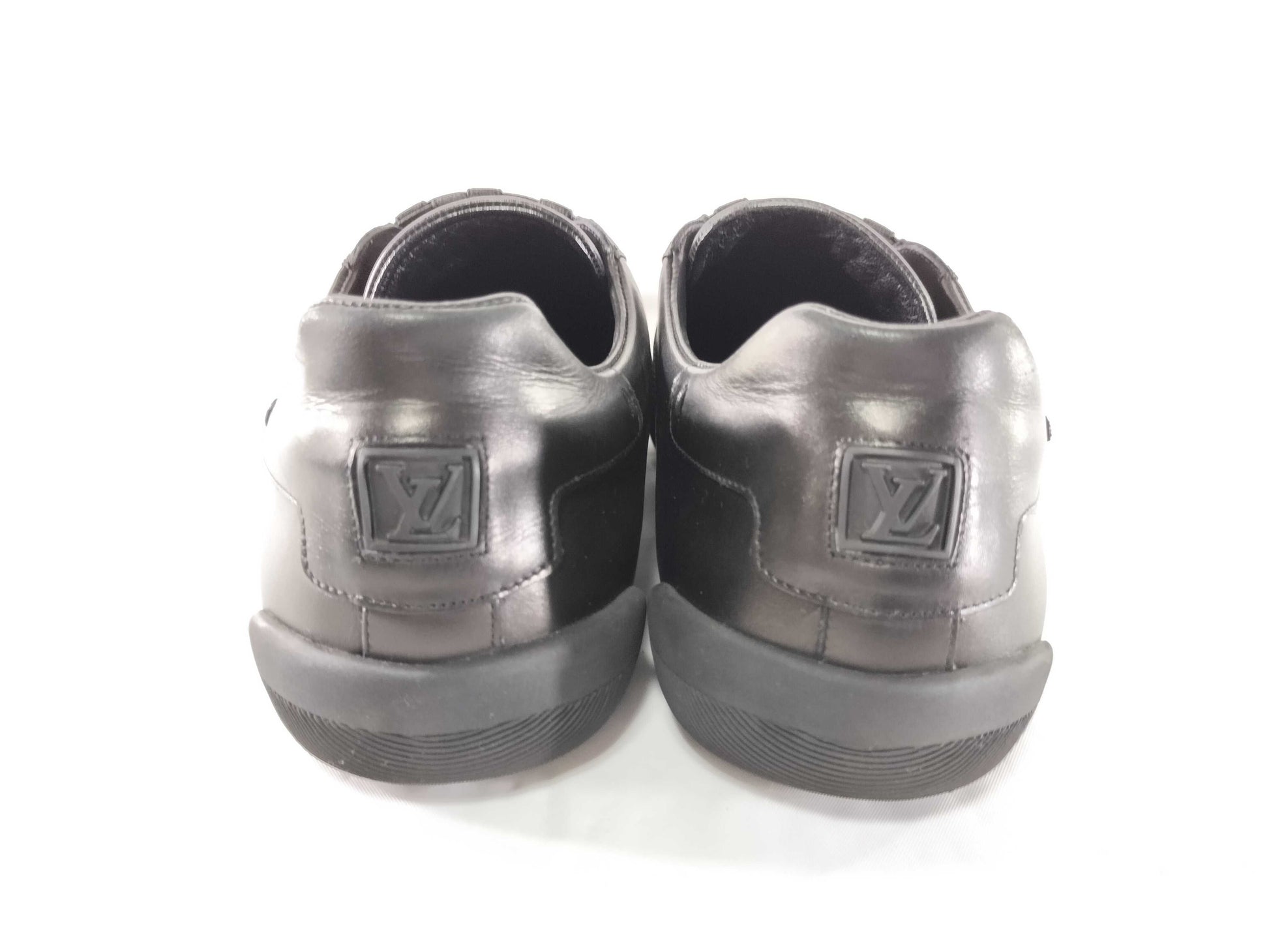 LOUIS VUITTON BA1022 Leather Sneakers