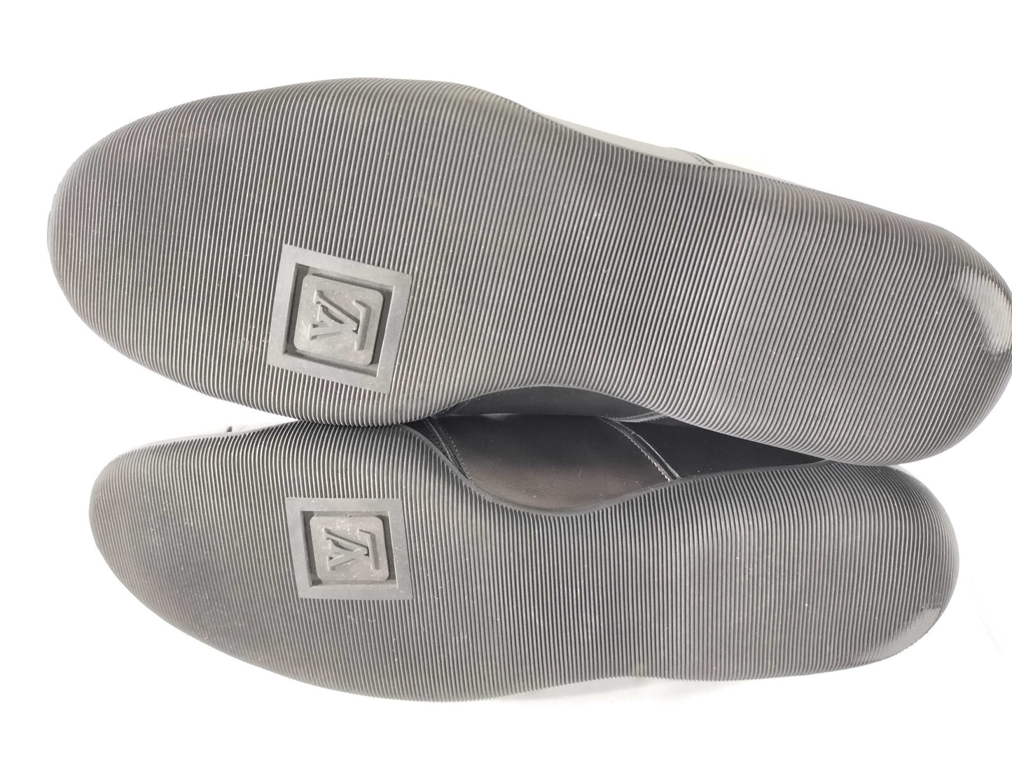 LOUIS VUITTON BA1022 Leather Sneakers