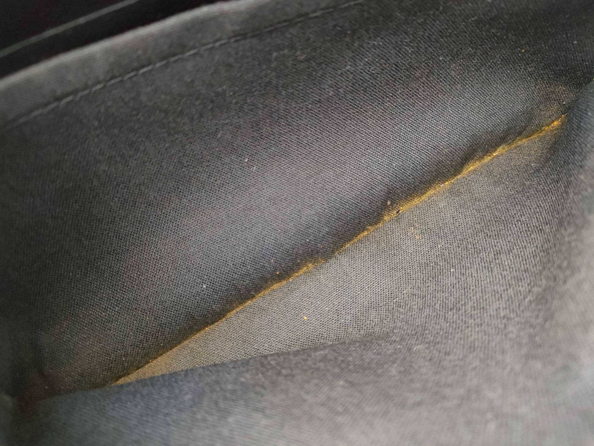 LOUIS VUITTON Taiga Neo Pavel Second Bag