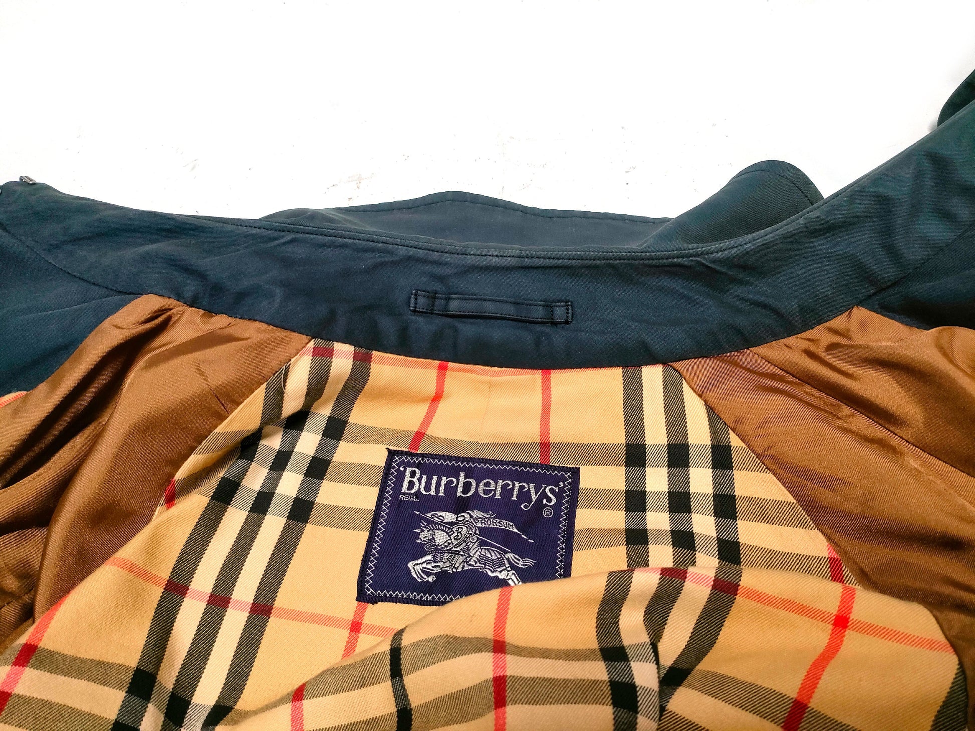 BURBERRY Coat with Nova Check Lining, Belt Missing