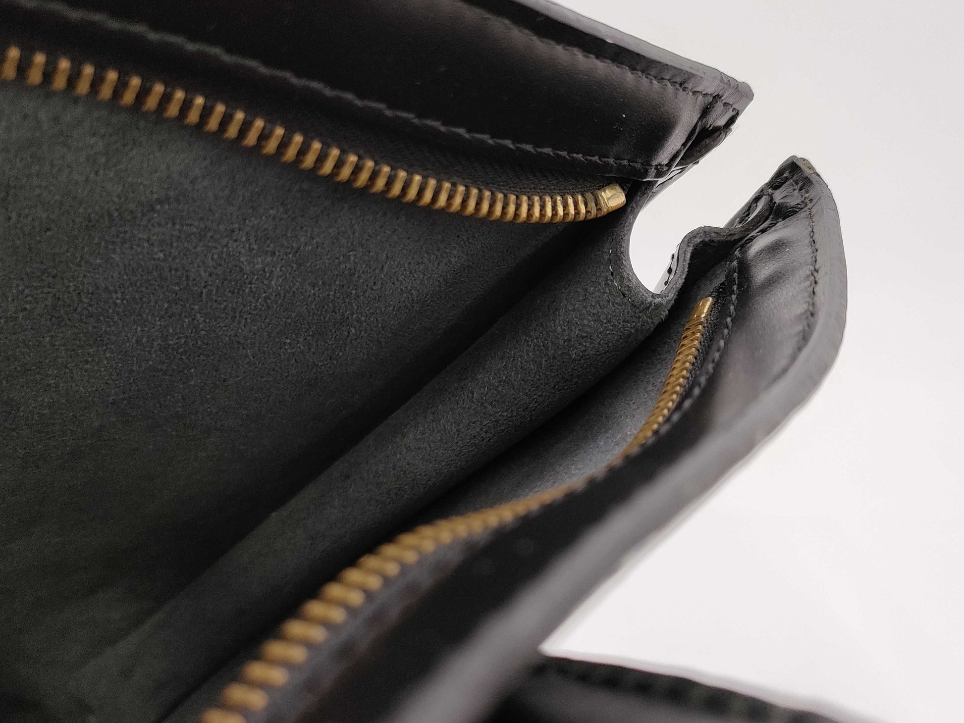 LOUIS VUITTON Epi Saint-Jacques/Noir Handbag