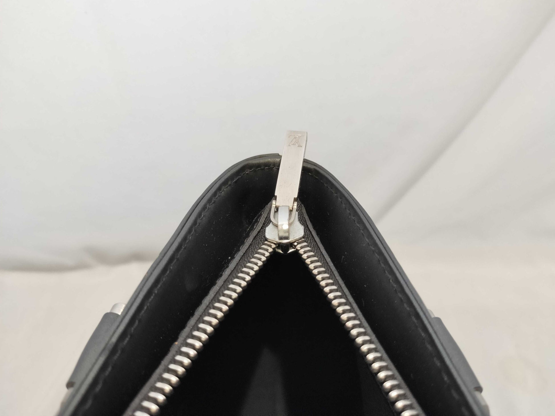 LOUIS VUITTON Monogram Matte Line Stockton Handbag