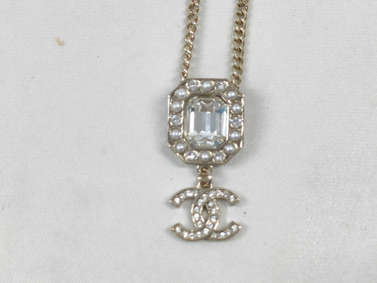 CHANEL L23B Rhinestone x Faux Pearl Necklace Necklace