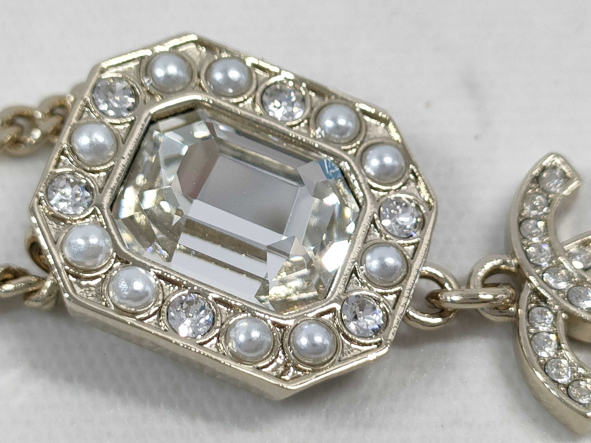 CHANEL L23B Rhinestone x Faux Pearl Necklace Necklace