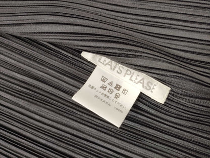 ISSEY MIYAKE Pleats Please Cardigan Black Top