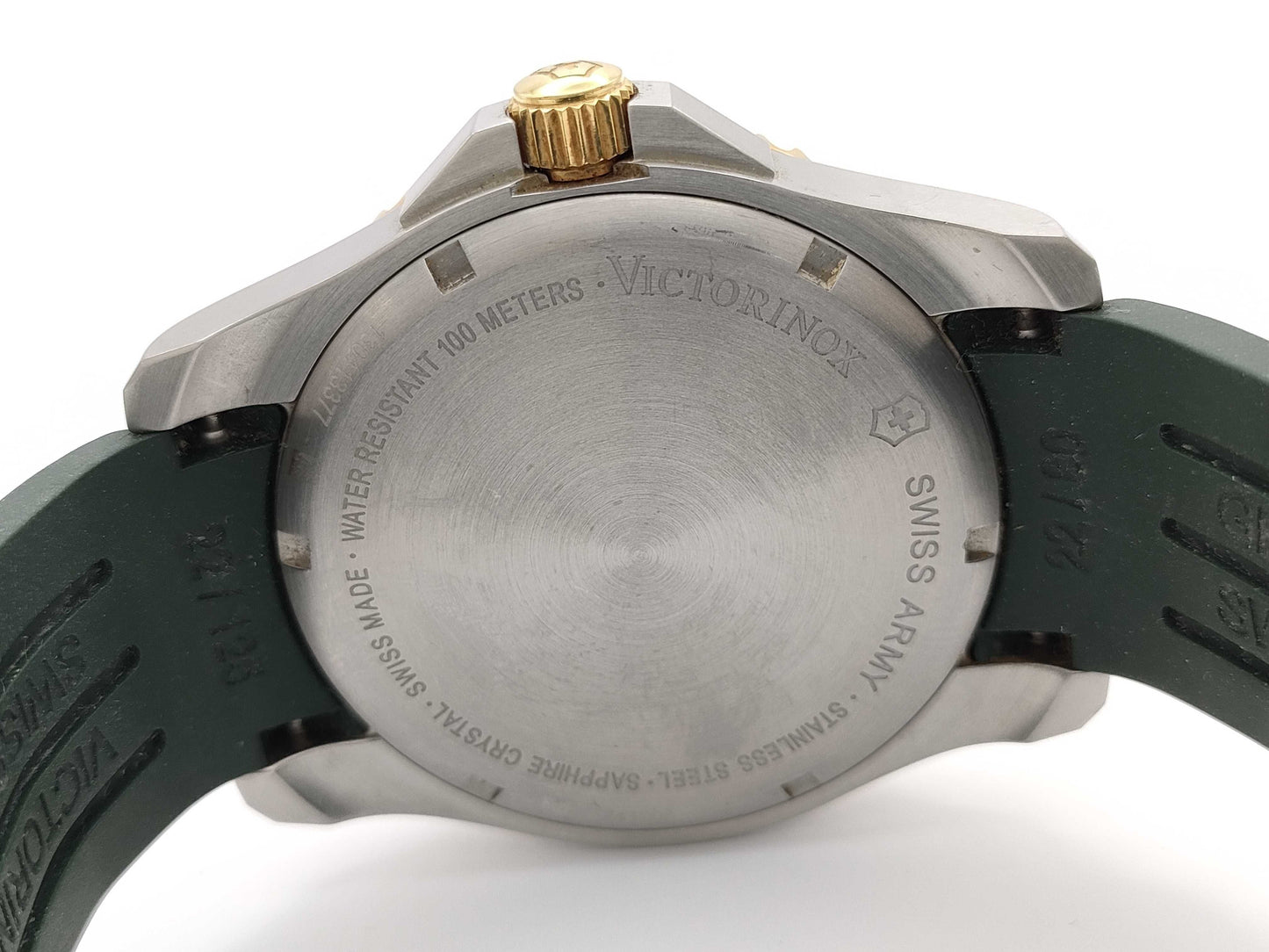 VICTORINOX 241606 Men's Watch