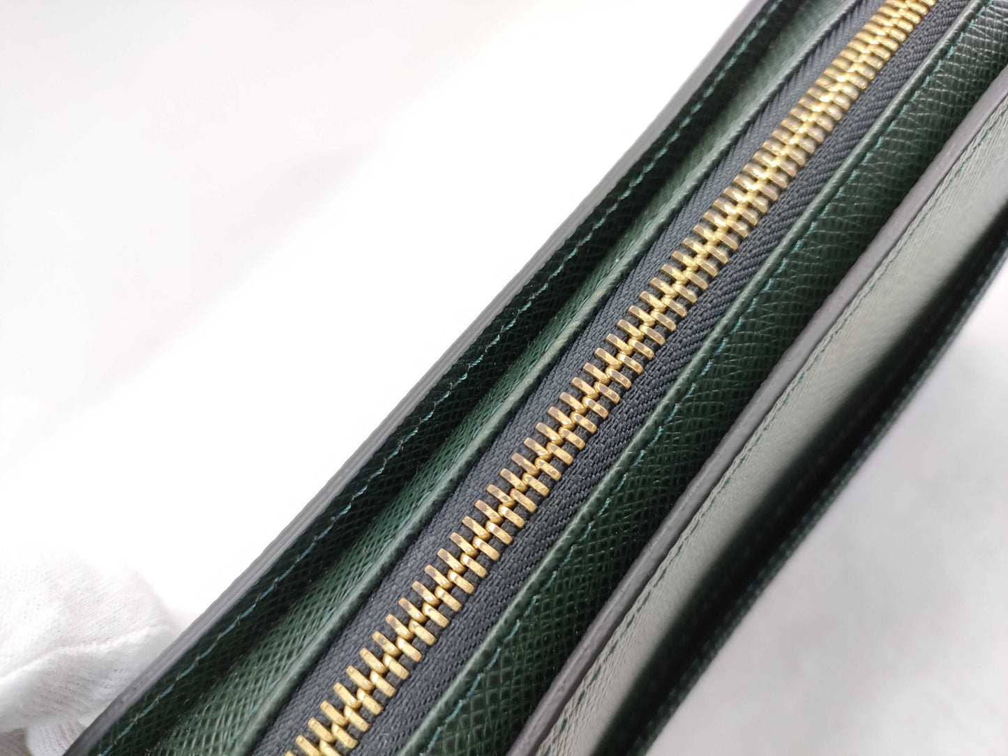 LOUIS VUITTON M30184 Taiga M30182 Baikal Second Bag