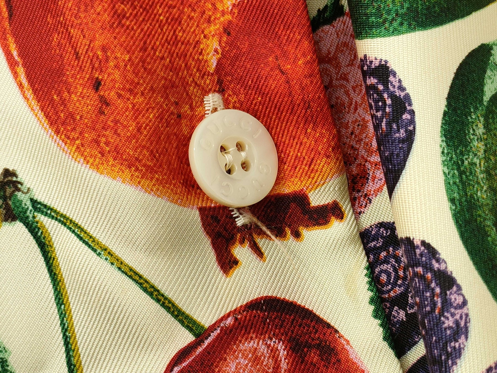 GUCCI 100% Silk Shirt with Fruit Pattern