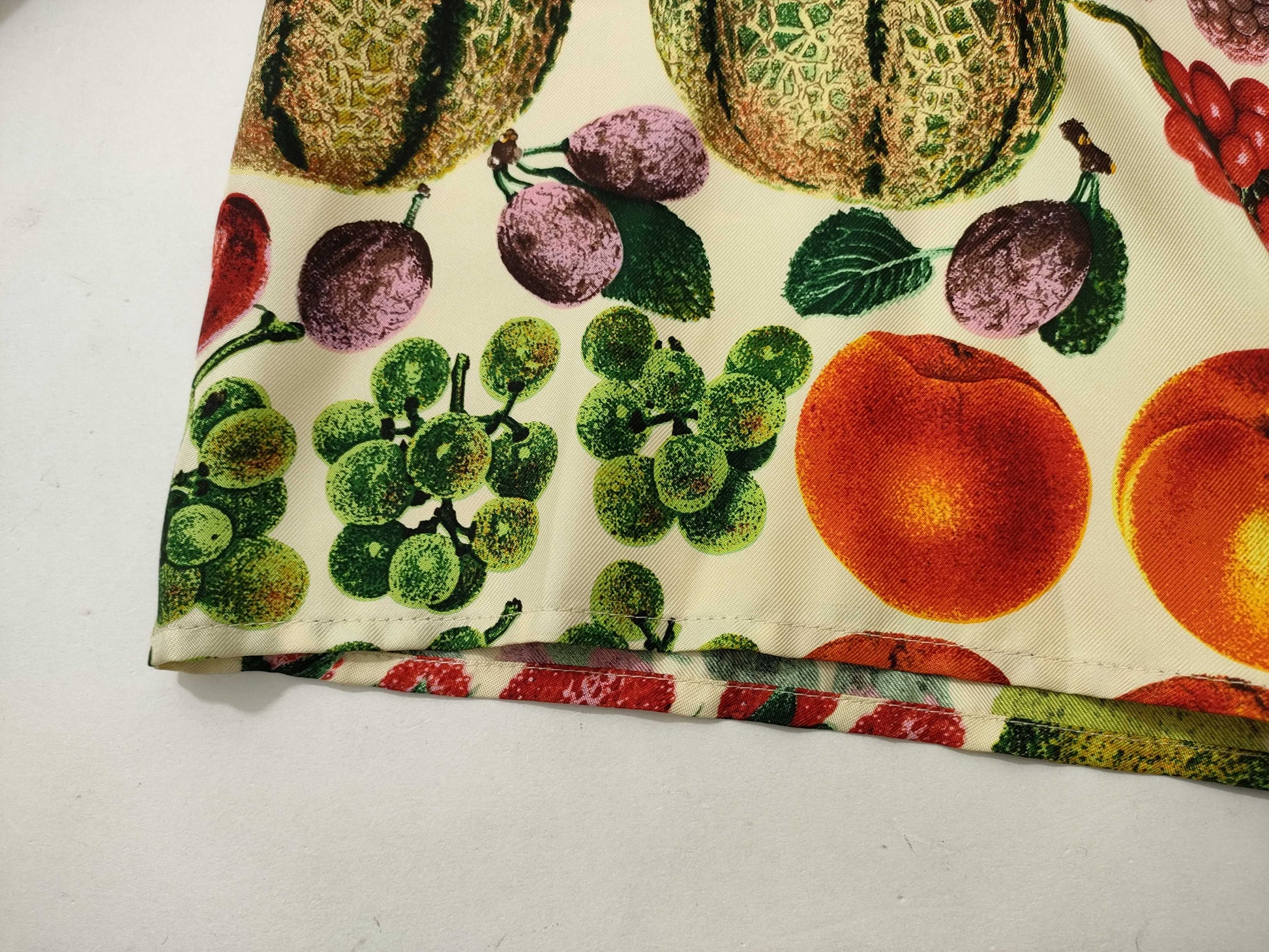 GUCCI 100% Silk Shirt with Fruit Pattern