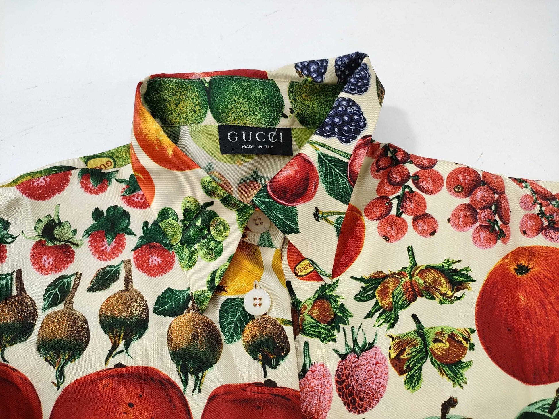 GUCCI 100% Silk Shirt with Fruit Pattern