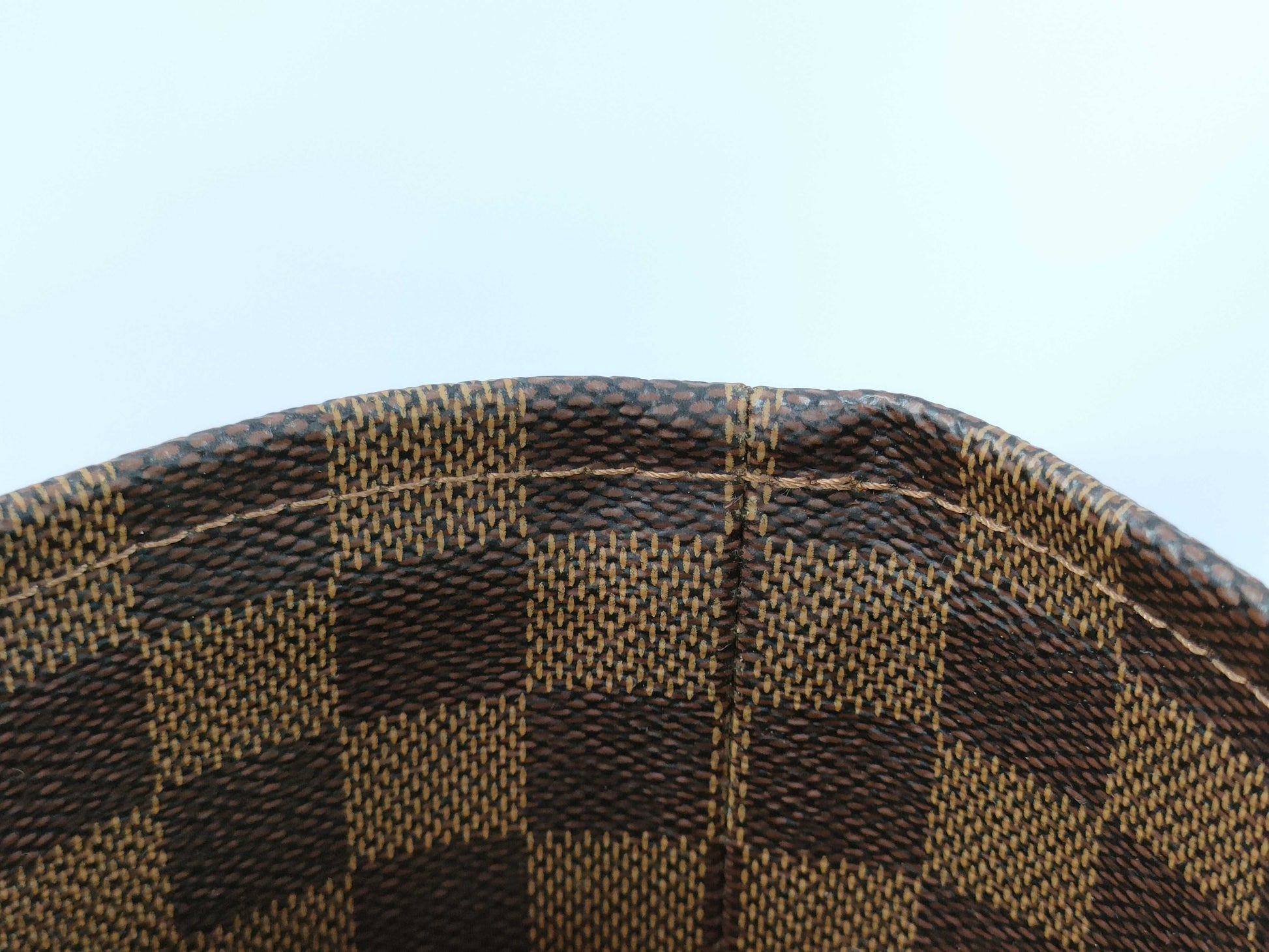 LOUIS VUITTON Damier Cabas Roseberry Handbag