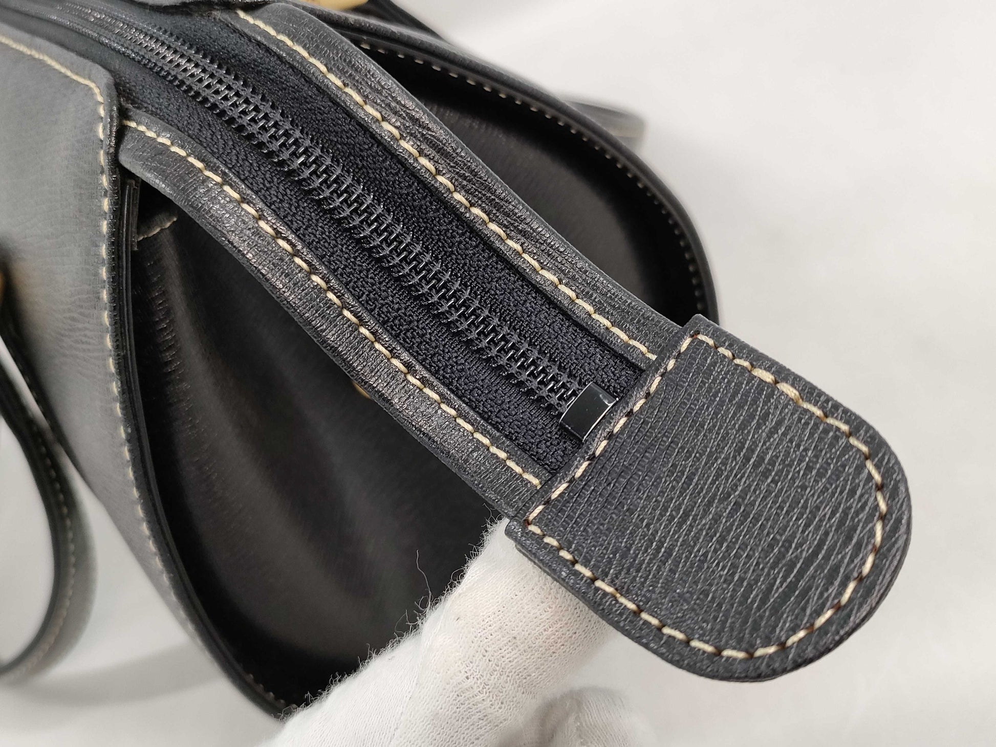 BURBERRY Cylindrical Leather Bag Handbag