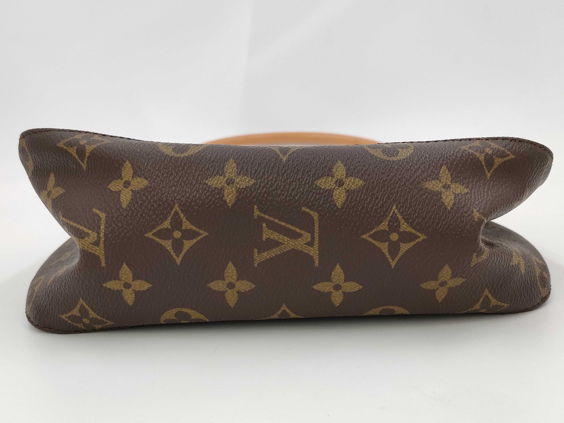 LOUIS VUITTON Monogram Looping Shoulder Bag