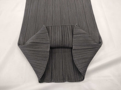 ISSEY MIYAKE Pleats Please Sleeveless Top