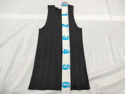 ISSEY MIYAKE Pleats Please Sleeveless Top