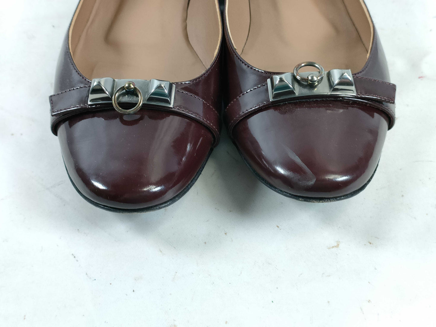 HERMES Enamel Flat Round Toe Pumps