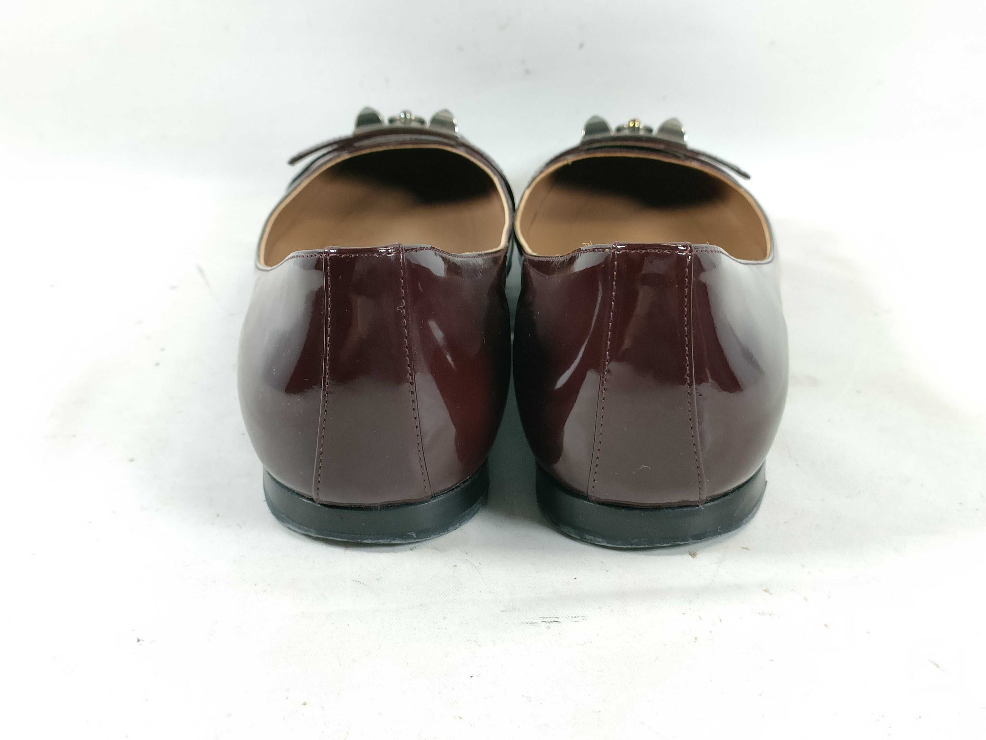 HERMES Enamel Flat Round Toe Pumps