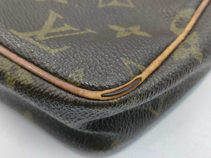 LOUIS VUITTON Monogram Shoulder Bag 
