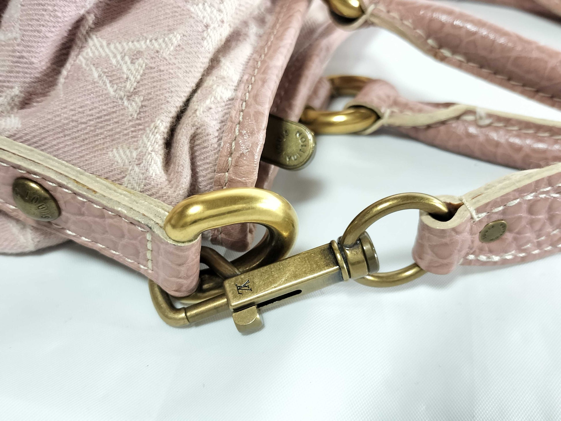 LOUIS VUITTON Monogram Denim Rose Neocavi MM Rose M95836 Tote Bag
