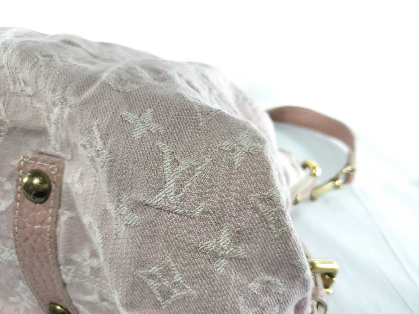 LOUIS VUITTON Monogram Denim Rose Neocavi MM Rose M95836 Tote Bag