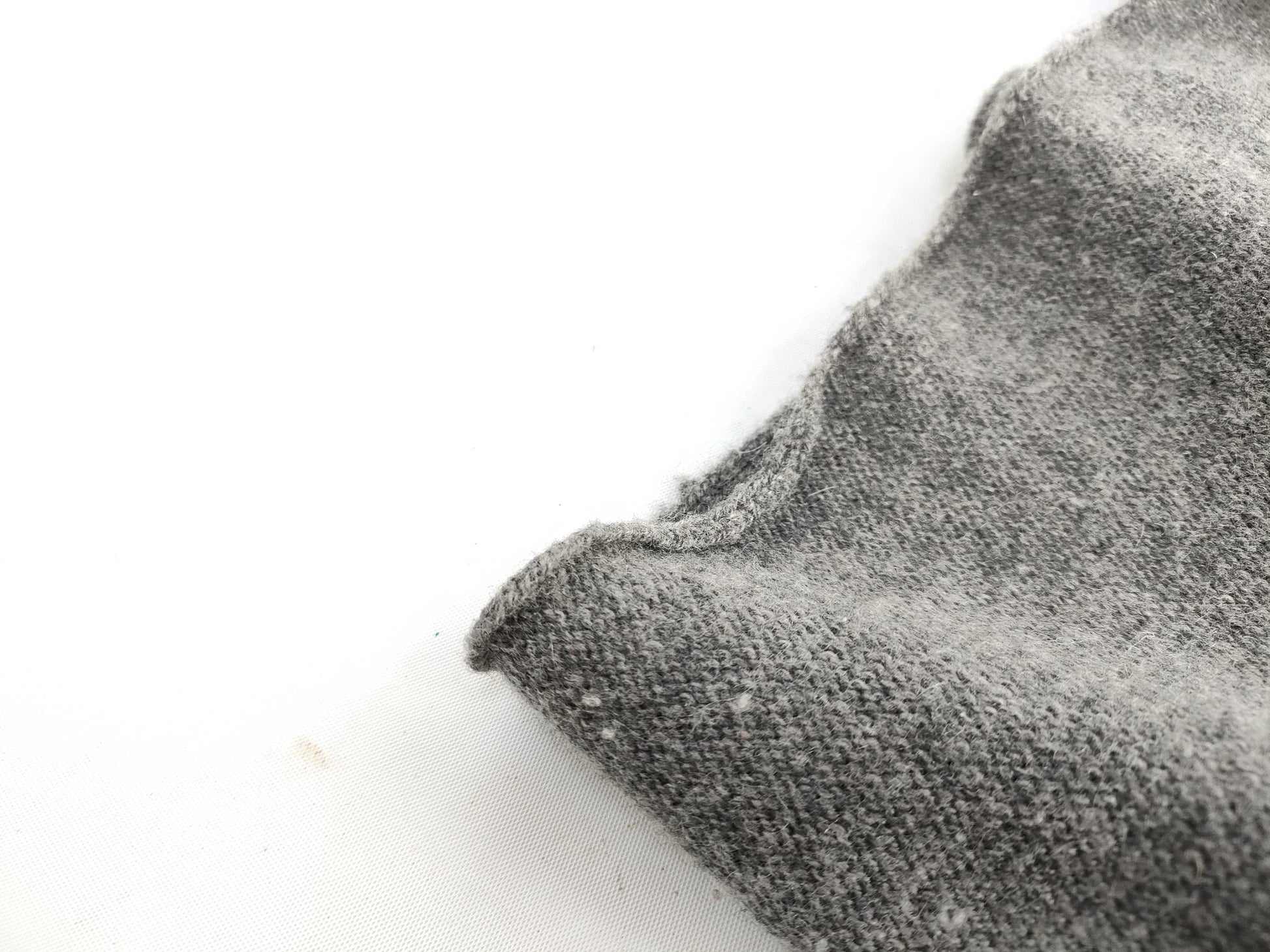 HERMES turtleneck sleeveless knit top, 100% cashmere, gray